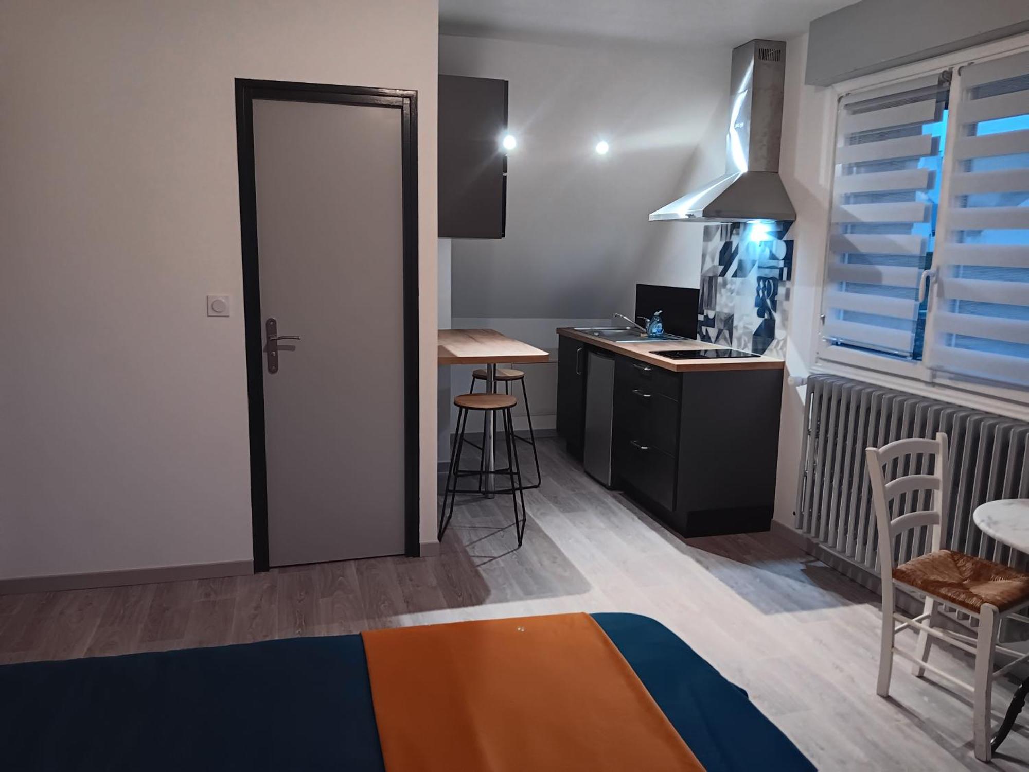 Studio Est Proche Centre Ville ลูดิแอค ภายนอก รูปภาพ